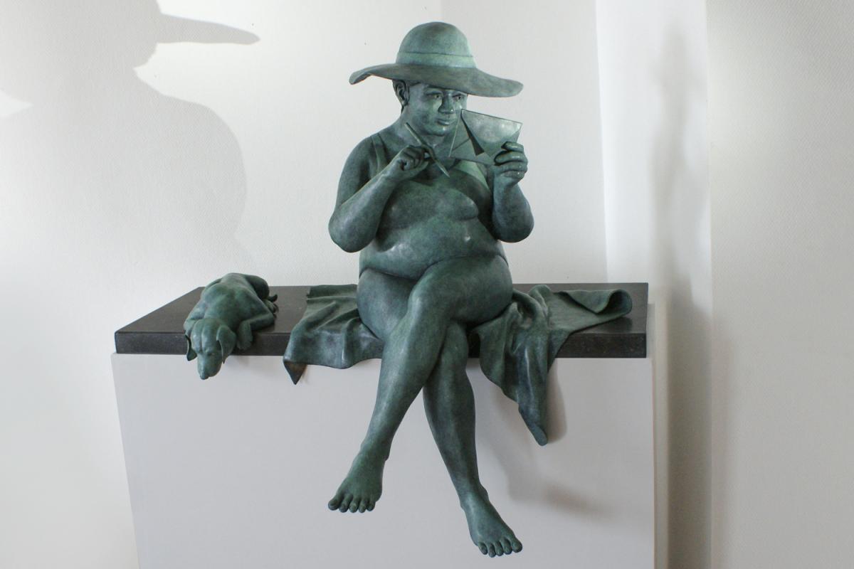 Véronique Clamot - Si tu savais… - Bronze sculpture - Baigneuse - d'Haudrecy Art Gallery - H : +/- 110 cm